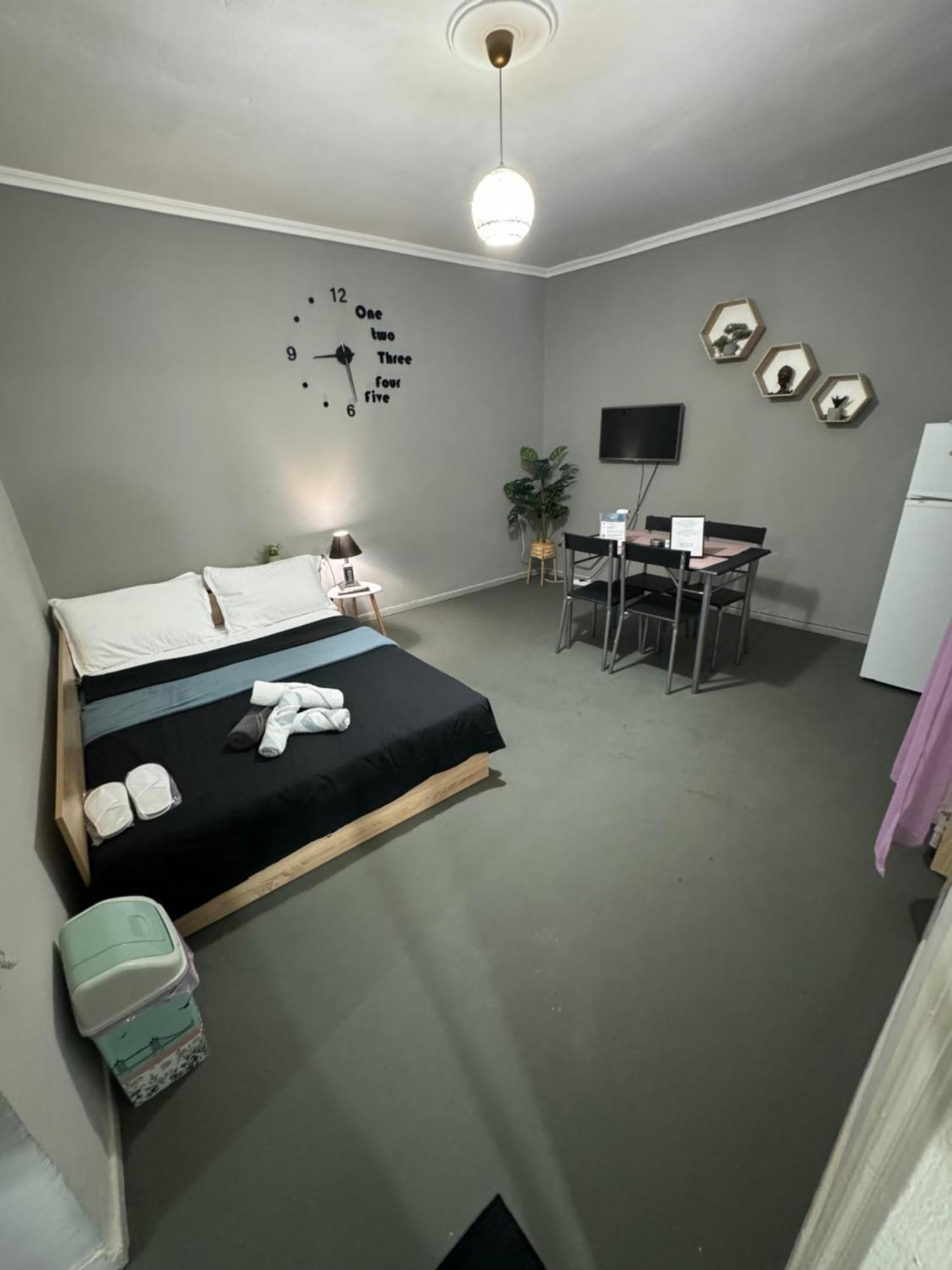 Apartment Minimal In - Myhomee