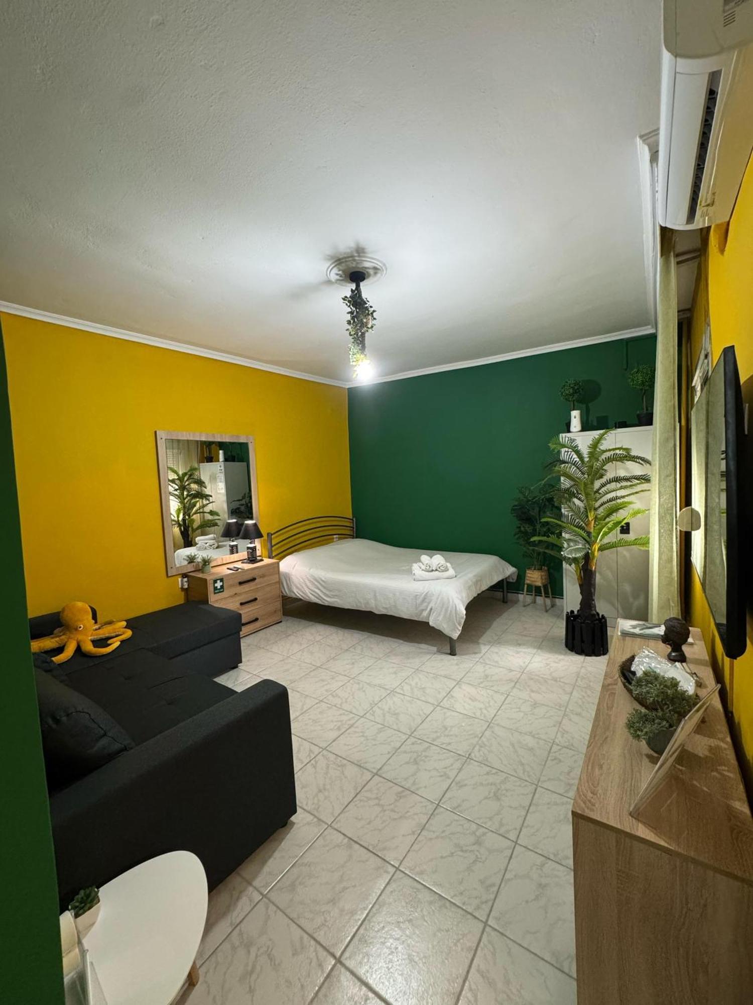 Minimal In - Myhomee Apartment Xanthi